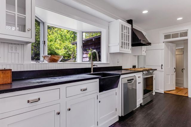 188 Rock Harbor Road, Orleans, MA 02653