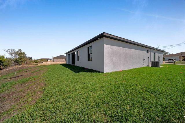1320 NE 20TH STREET, Cape Coral, FL 33909