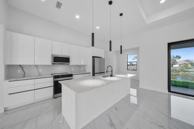 1320 NE 20TH STREET, Cape Coral, FL 33909
