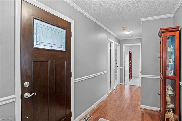 380 Cedarland Drive, Thomasville, NC 27360