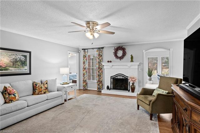 380 Cedarland Drive, Thomasville, NC 27360