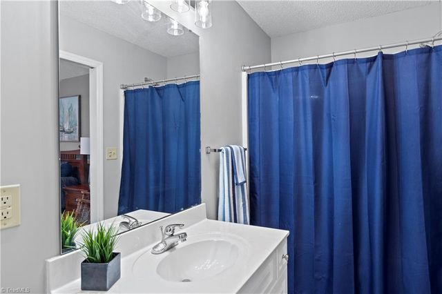 380 Cedarland Drive, Thomasville, NC 27360