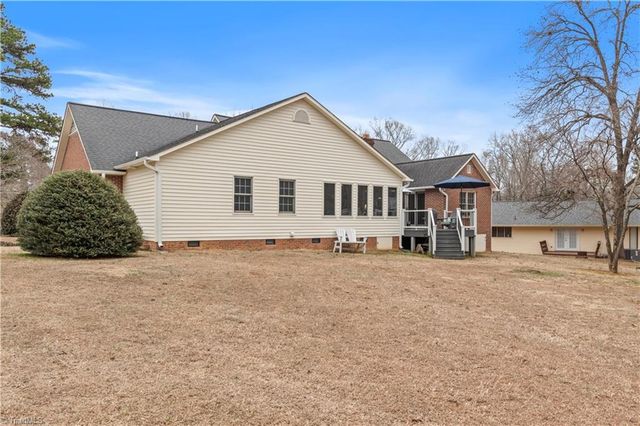 380 Cedarland Drive, Thomasville, NC 27360