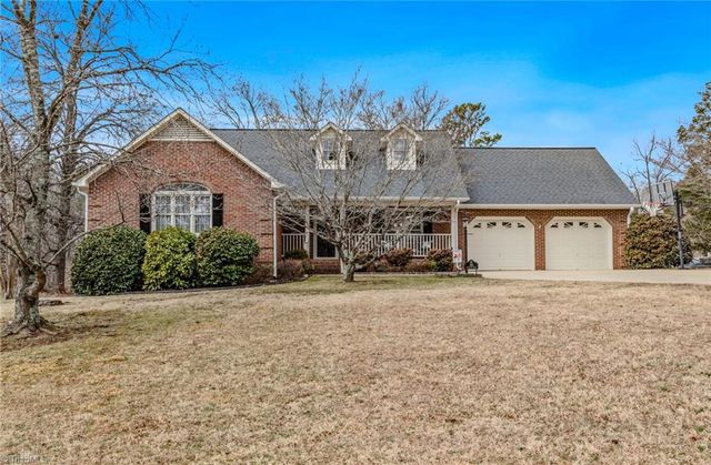 380 Cedarland Drive, Thomasville, NC 27360