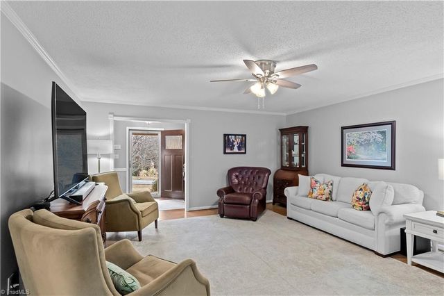 380 Cedarland Drive, Thomasville, NC 27360