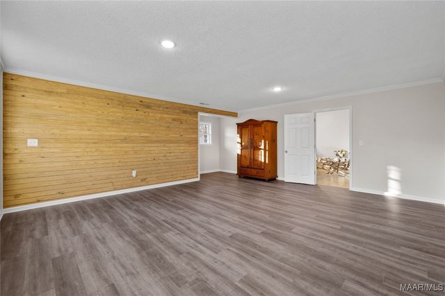 168 County Road 454 ., Clanton, AL 35046