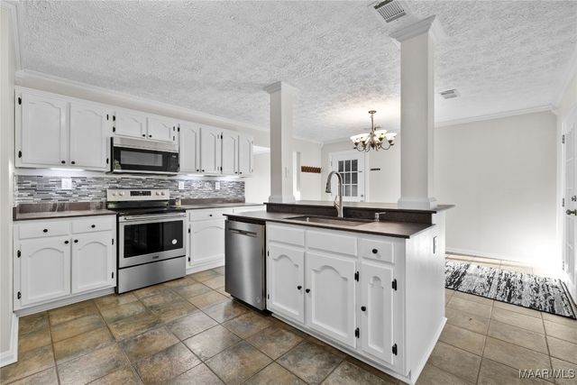 168 County Road 454 ., Clanton, AL 35046