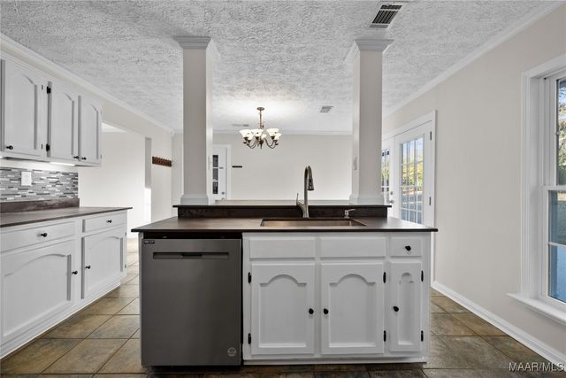 168 County Road 454 ., Clanton, AL 35046