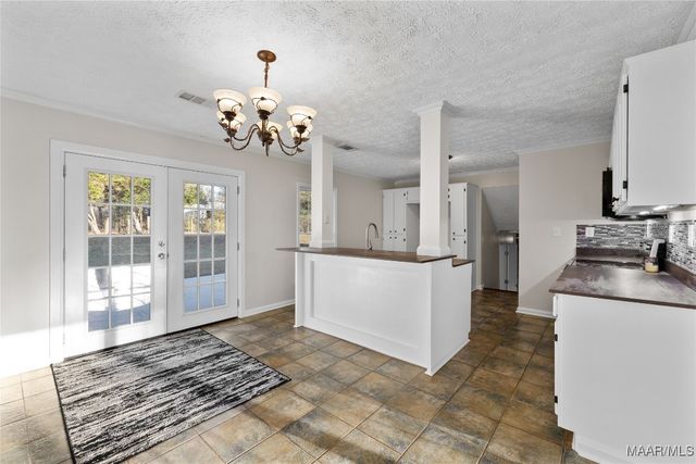 168 County Road 454 ., Clanton, AL 35046