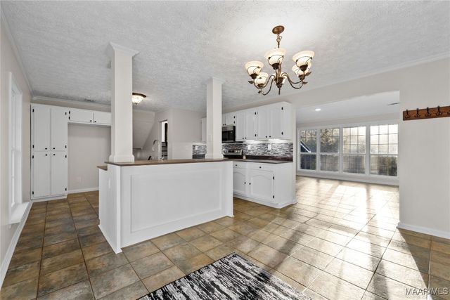 168 County Road 454 ., Clanton, AL 35046