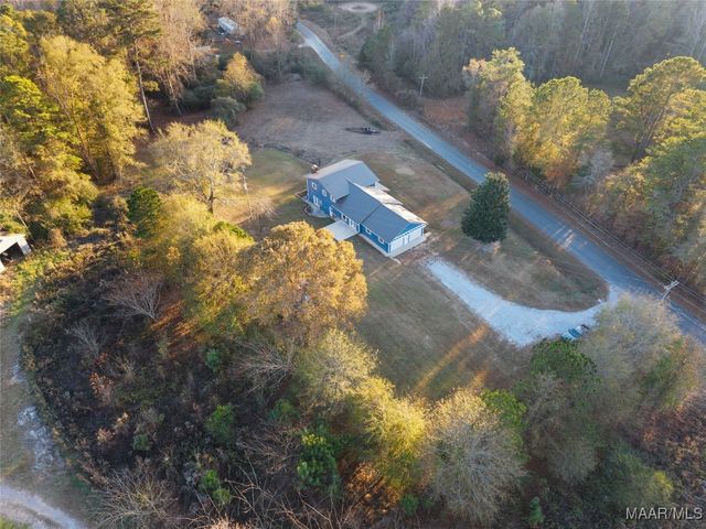 168 County Road 454 ., Clanton, AL 35046