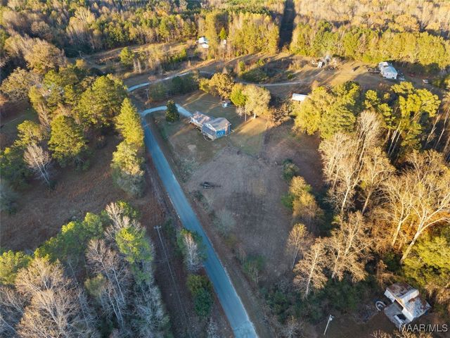 168 County Road 454 ., Clanton, AL 35046