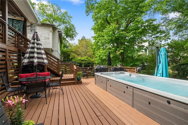 1180 Atlantic Drive NW, Atlanta, GA 30318