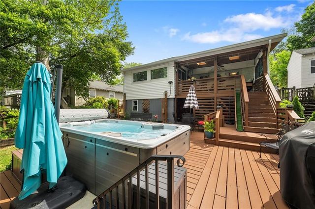 1180 Atlantic Drive NW, Atlanta, GA 30318