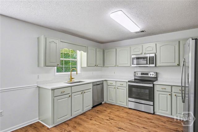 346 Belle Grove Circle, Richmond Hill, GA 31324