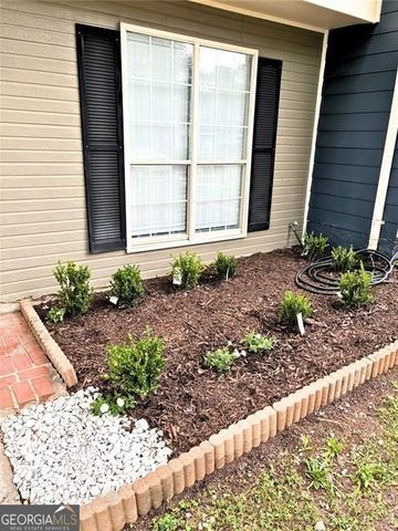 8564 Jamestown Way, Jonesboro, GA 30238