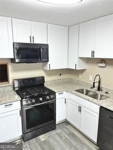 8564 Jamestown Way, Jonesboro, GA 30238