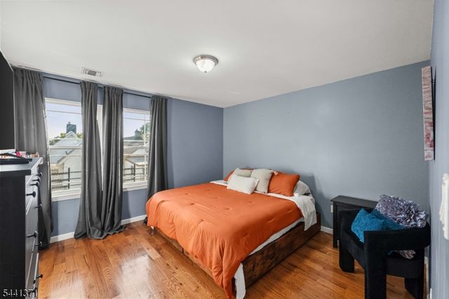 120 Fulton St, Elizabeth City, NJ 07206