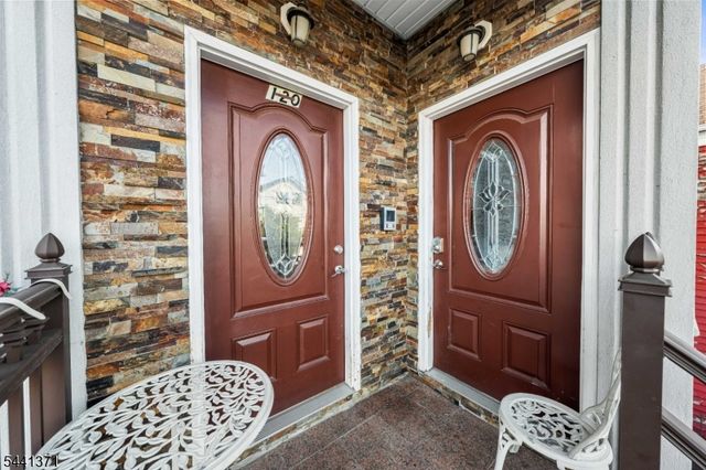 120 Fulton St, Elizabeth City, NJ 07206