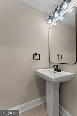 2528 ASHLAND AVE, Baltimore, MD 21205
