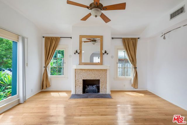 521 N Vista Street, Los Angeles, CA 90036