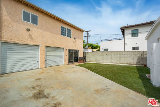 521 N Vista Street, Los Angeles, CA 90036