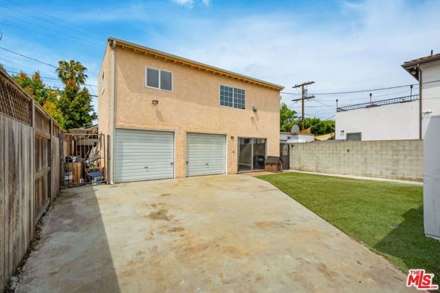 521 N Vista Street, Los Angeles, CA 90036