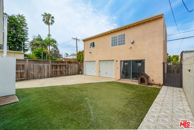 521 N Vista Street, Los Angeles, CA 90036