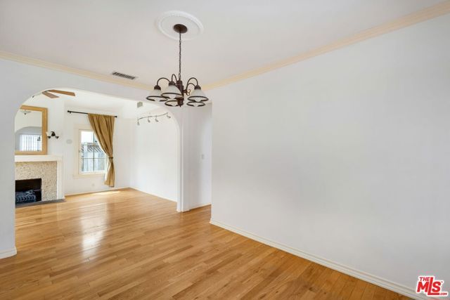 521 N Vista Street, Los Angeles, CA 90036
