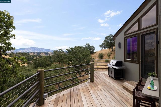 2 Leeward Glen, Lafayette, CA 94549