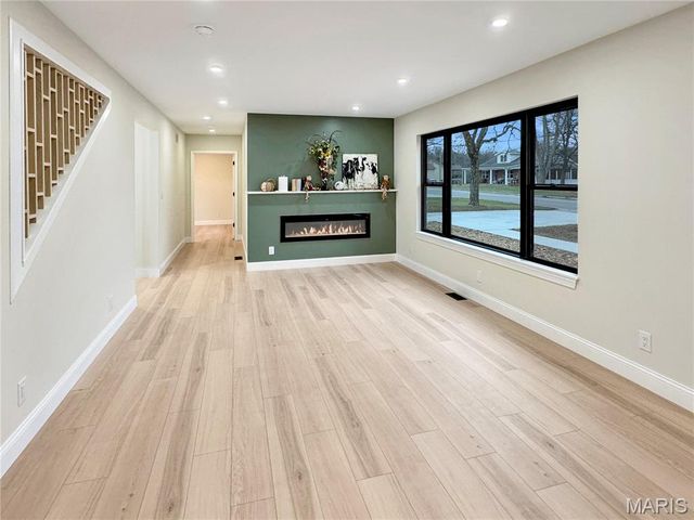 1716 Pottery Road, Washington, MO 63090