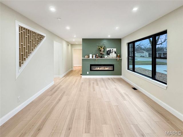 1716 Pottery Road, Washington, MO 63090