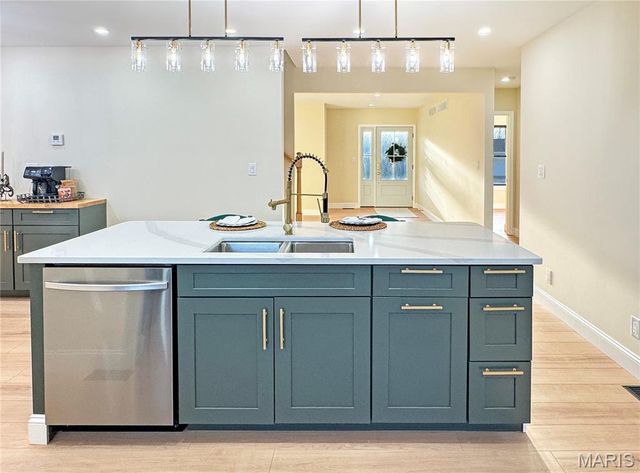 1716 Pottery Road, Washington, MO 63090