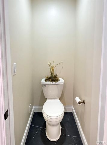 1716 Pottery Road, Washington, MO 63090