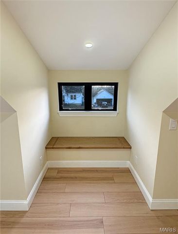 1716 Pottery Road, Washington, MO 63090