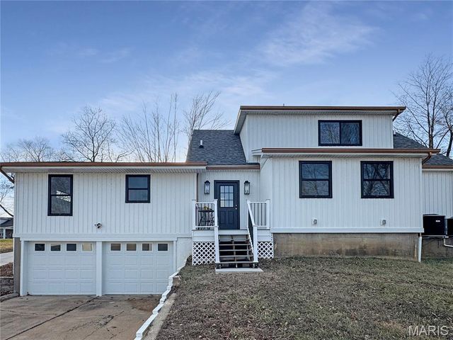 1716 Pottery Road, Washington, MO 63090