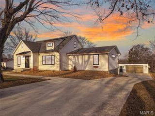 1716 Pottery Road, Washington, MO 63090