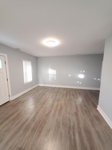2480 Azelda Street, Columbus, OH 43211