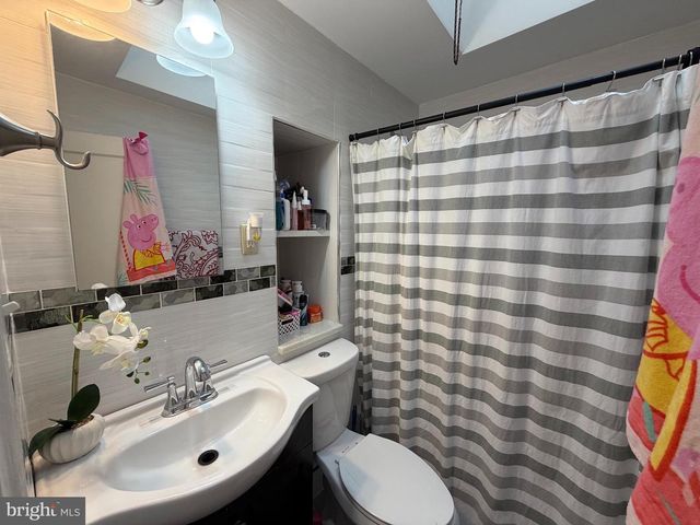 6428 MARSDEN ST, Philadelphia, PA 19135