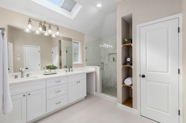 2826 Creek Manor Drive, Kingwood, TX 77339