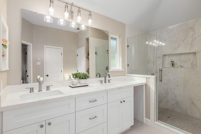 2826 Creek Manor Drive, Kingwood, TX 77339