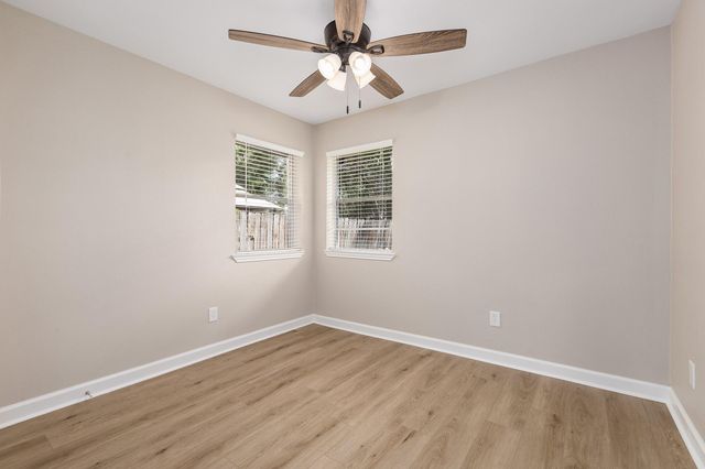 2826 Creek Manor Drive, Kingwood, TX 77339