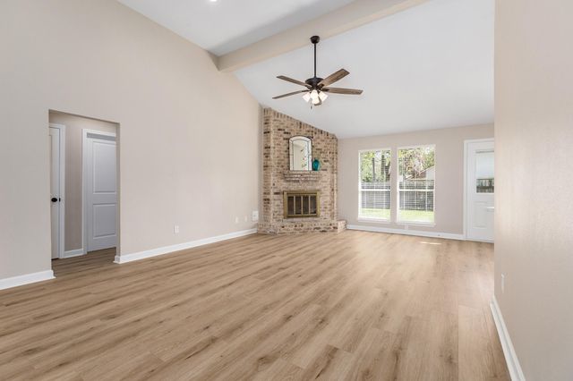 2826 Creek Manor Drive, Kingwood, TX 77339