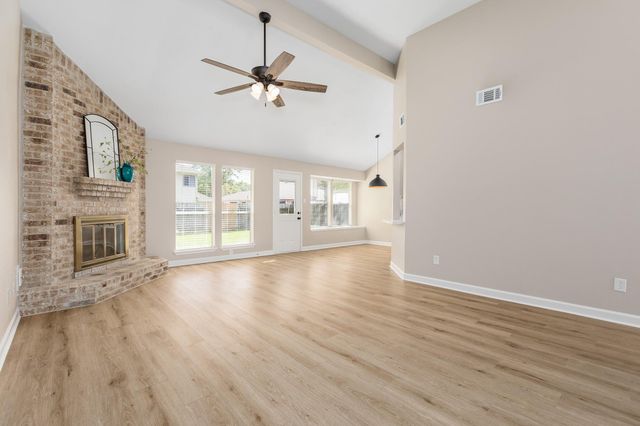 2826 Creek Manor Drive, Kingwood, TX 77339