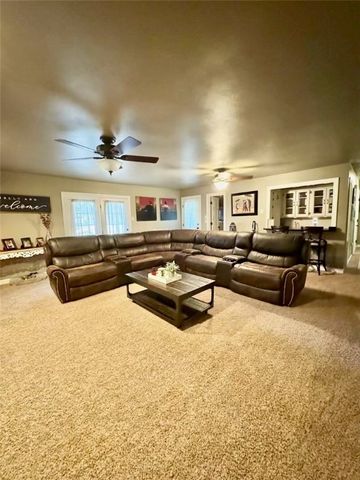 2315 Marina Road, Russellville, AR 72802