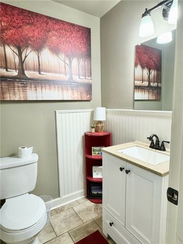 2315 Marina Road, Russellville, AR 72802