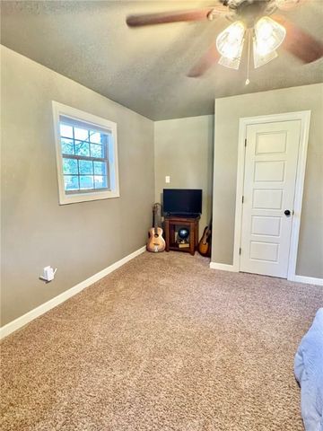 2315 Marina Road, Russellville, AR 72802