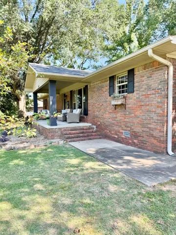 2315 Marina Road, Russellville, AR 72802