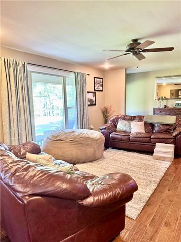 2315 Marina Road, Russellville, AR 72802