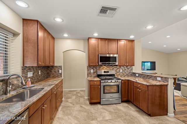 2231 E Calle Alta Vista, Tucson, AZ 85719